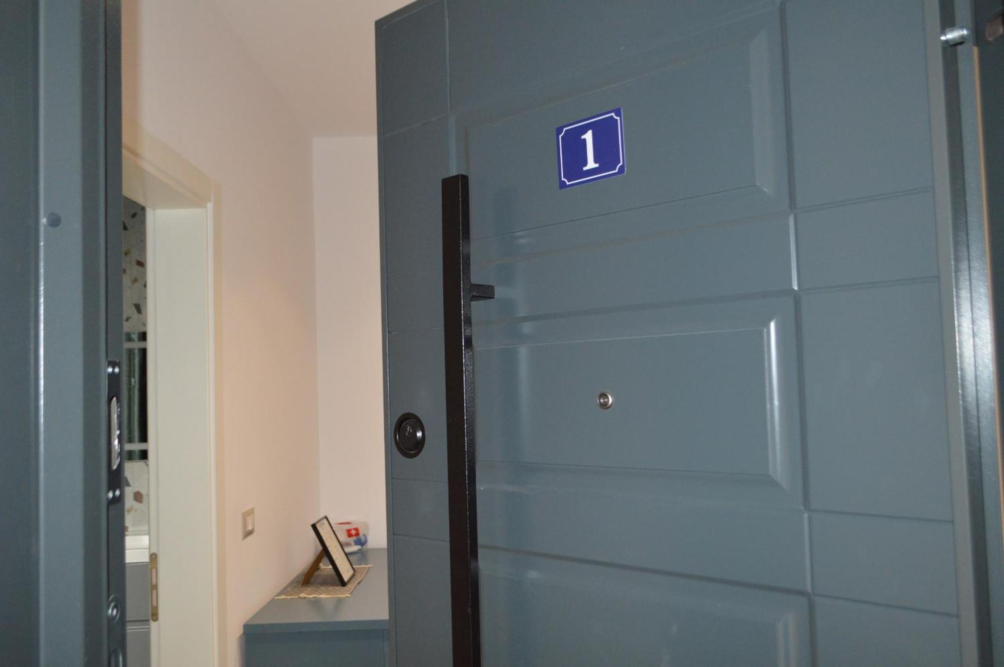 Tirana Getaway Apartments Exteriör bild