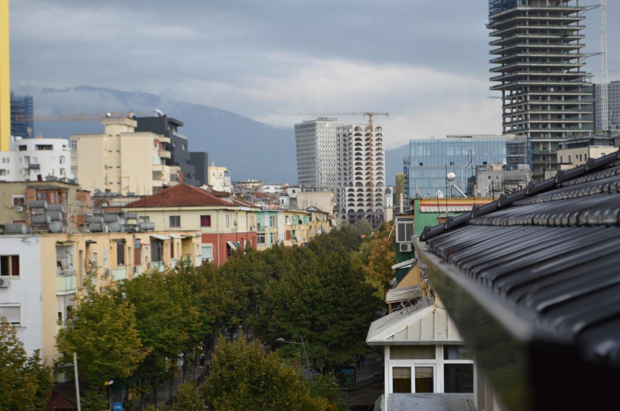 Tirana Getaway Apartments Exteriör bild