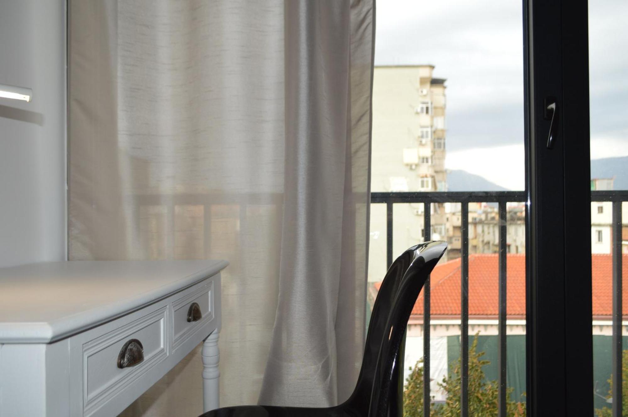 Tirana Getaway Apartments Exteriör bild