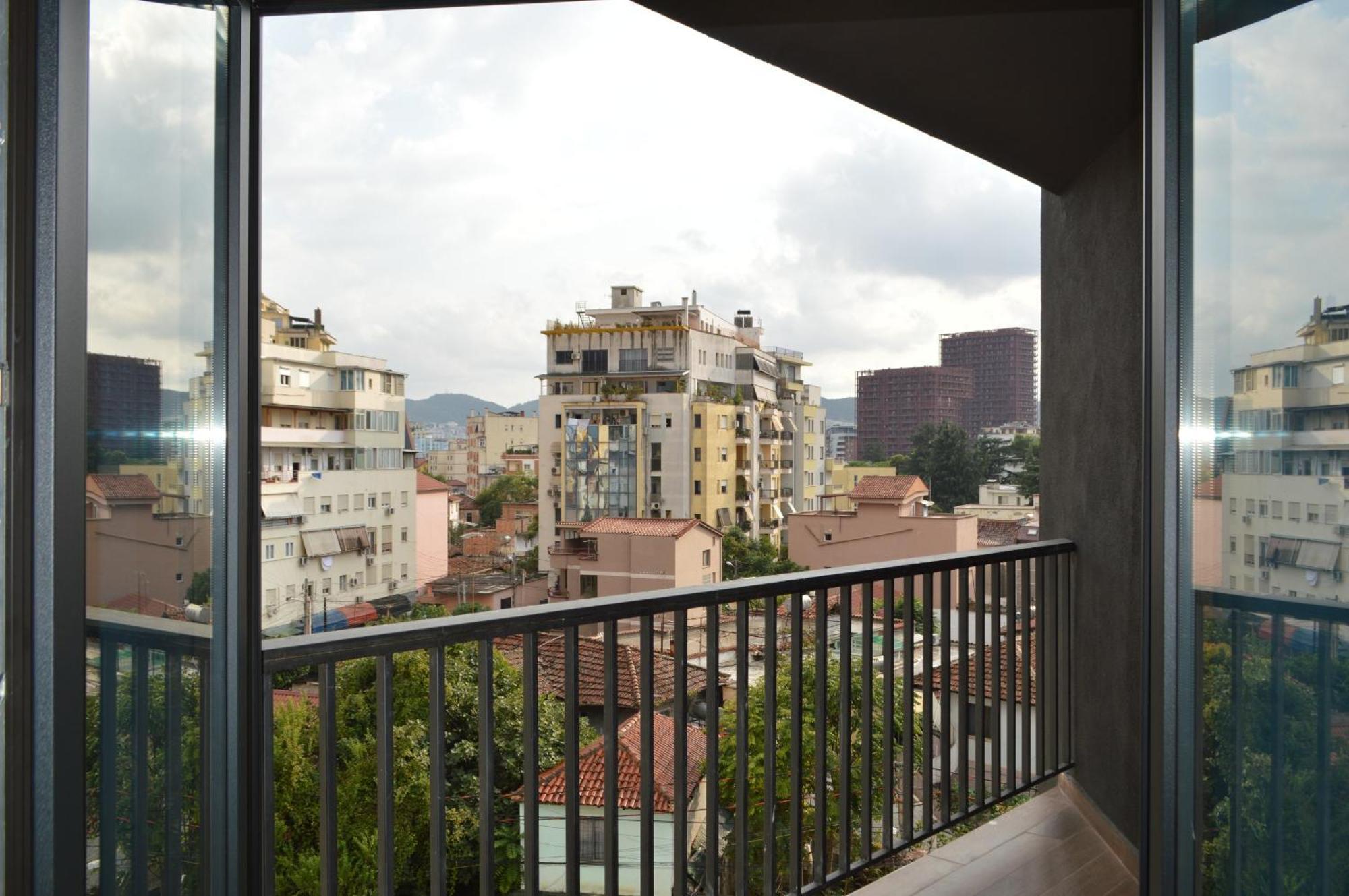 Tirana Getaway Apartments Exteriör bild